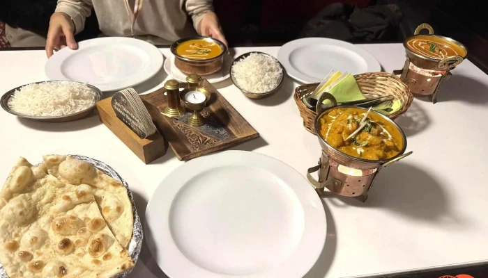 Namaste Himalaya Nepalsko Indicka Restaurace Korma - Masarykovo Nám.