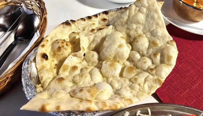 Namaste Himalaya Nepalsko Indicka Restaurace Naan - Masarykovo Nám.