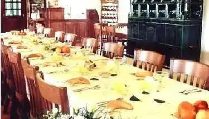 Nova Hospoda   Restaurace A Penzion Jidlo A Piti - Sedlec-dívčice