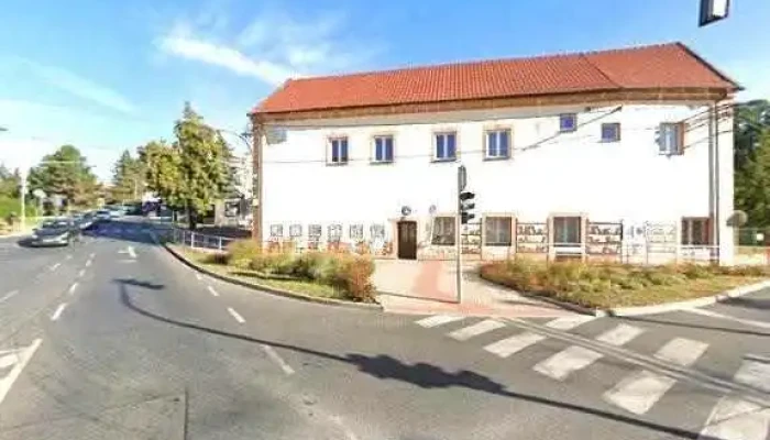 Nova Hospudka Street View A 360deg - Pražská 45