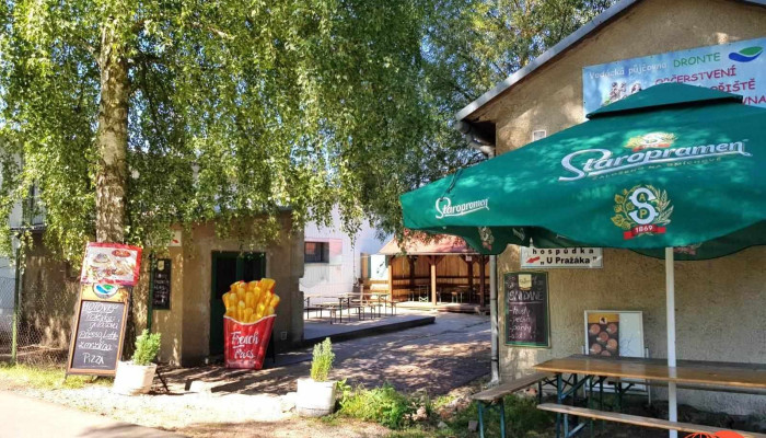 Občerstvení U Pražáka - Pobřežní 206