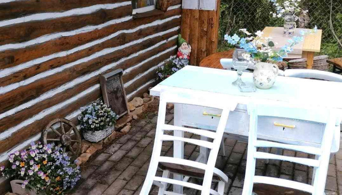 Občerstvení z roubenky - Masarykova 770