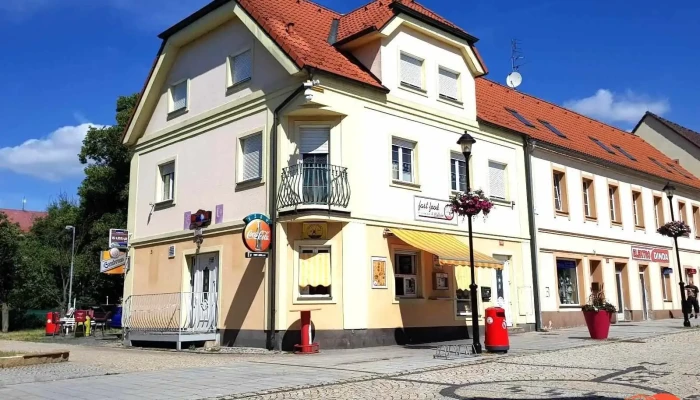 Okénko na Staráku - 35 Chodov U Karlových Var 1