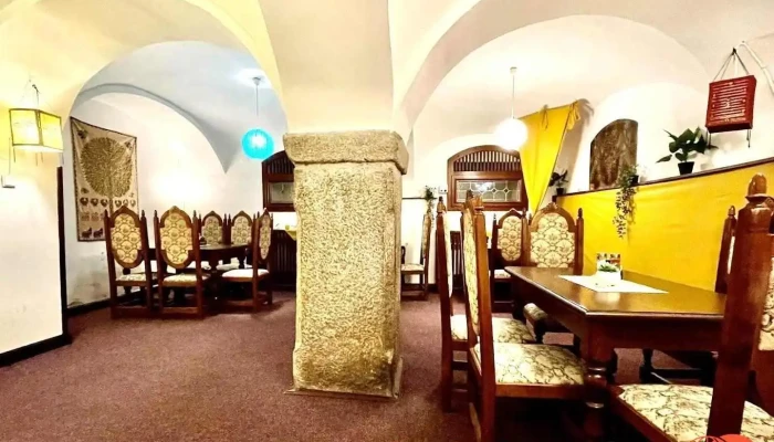 Om - indická a nepálská restaurace - Žďár Nad Sázavou 5