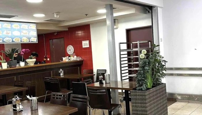 Palac Food Vse - Černokostelecká 2270/22