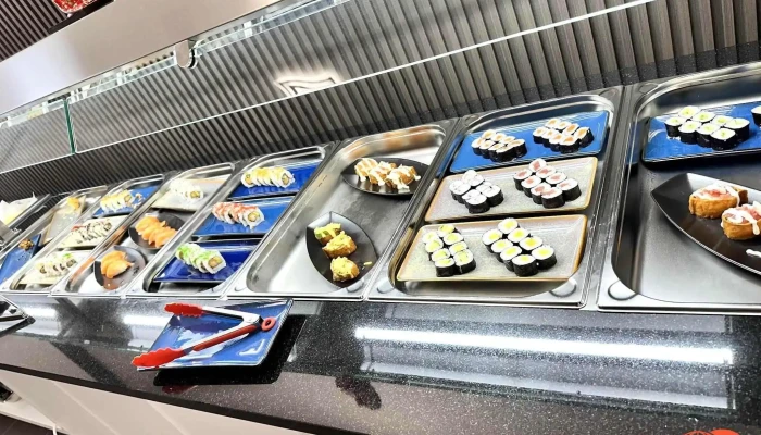 Palac Food Vzhled A Atmosfera - Černokostelecká 2270/22