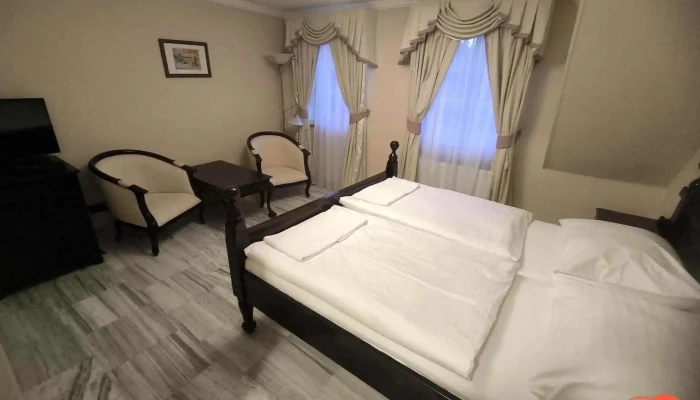 Palace Inn -  Pokoje - Všenorská 45
