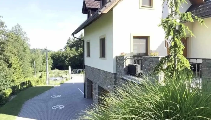 Penzion A Restaurace Na Kraji Lesa -  Videa - Podlesí - Křivé 610