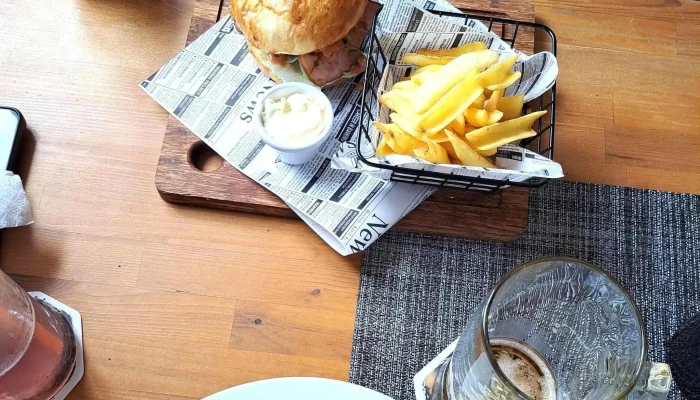 Penzion A Restaurace U Kasparku Rodinna Restaurace - Žďár