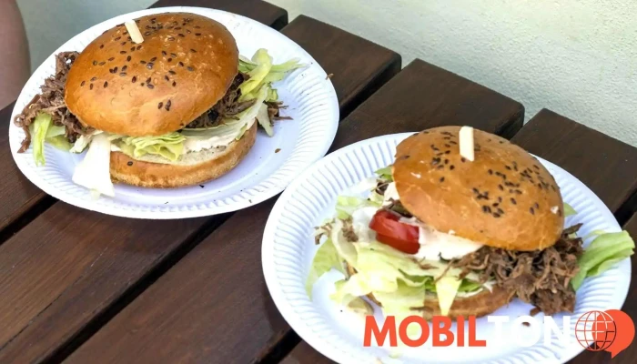 Penzion A Restaurace U Reky Jidlo A Piti - Husovo Nám. 139