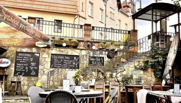 Penzion A Restaurace U Tvrze -  Vzhled A Atmosfera - U Tvrze 334