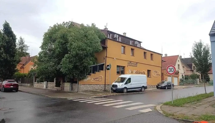 Penzion Na Požárech - J. Zacha 979