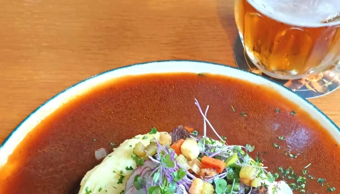 Pilsner Urquell Original Restaurant -  Videa - Žižkova 1696