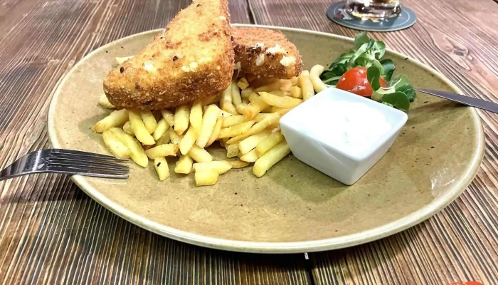 Pivnice Harcovna -  Fish And Chips - 1 Rožnov Pod Radhoštěm 1 Cz, Tylovice 1884