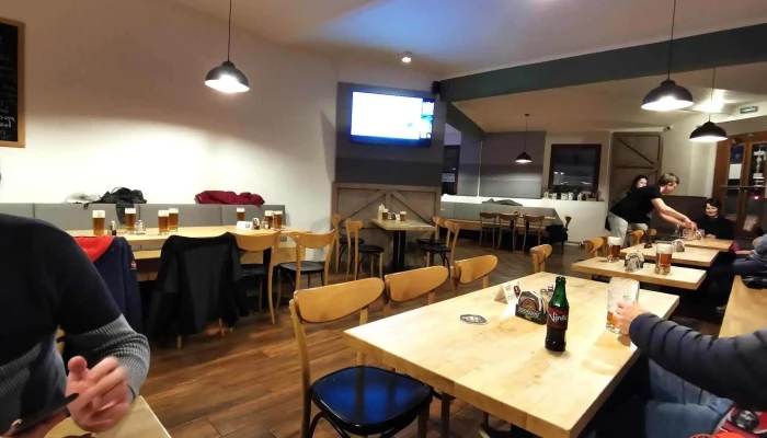 Pivnice Kobyla -    Tankovy Radegast Vzhled A Atmosfera - 1, Československé Armády 353