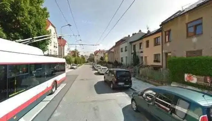 Pivnice U Jizdarny Street View A 360deg - 37, Seifertova 1773