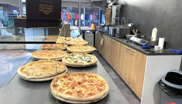 Pizza Cantina - 190 16 Praha 21