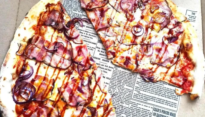 Pizza Family -  Jidlo A Piti - Farní 73/5