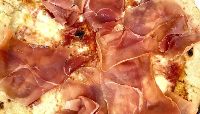 Pizza Napoletana Sedmy Schod Zelene Nam 3114 - Zelené Nám. 3114