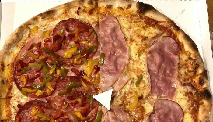 Pizza Point Uvaly Fotky - Nám. Arnošta Z Pardubic 3