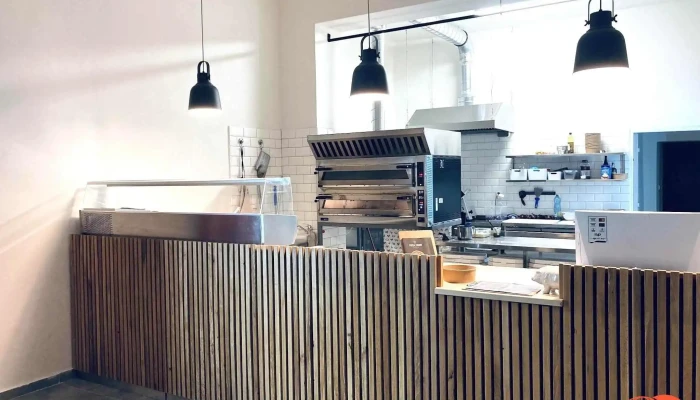 Pizza Point Uvaly Vse - Nám. Arnošta Z Pardubic 3