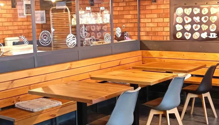 Pizza Presto Roznov Vzhled A Atmosfera - Nádražní 189
