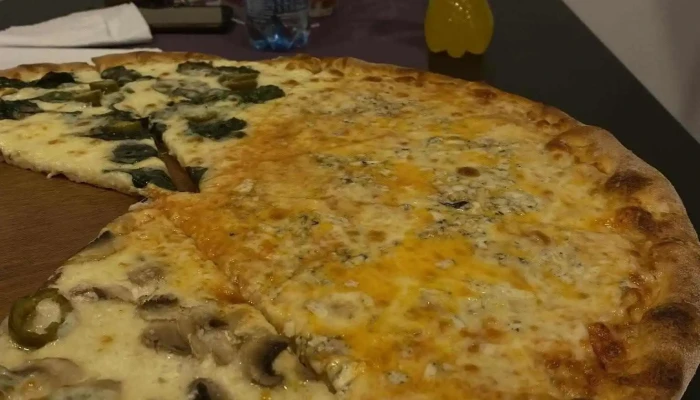 Pizza Sassi -  Pizza - Krále Jana 511