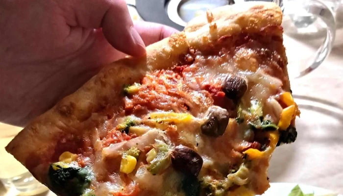 Pizza Yakouben Zebrak Pizza Do Ruky - Náměstí 86