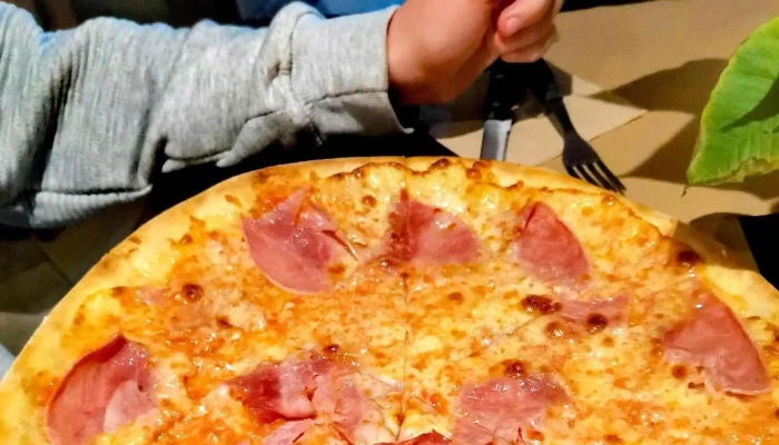 Pizzeria Antonio Celakovice Na Strani 167 - Na Stráni 167