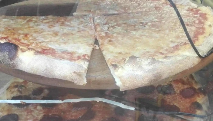Pizzeria Fantasia -  Blizko Mě - Město