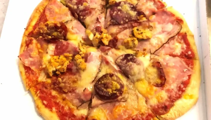 Pizzeria Fantasia -  Hledam - Město
