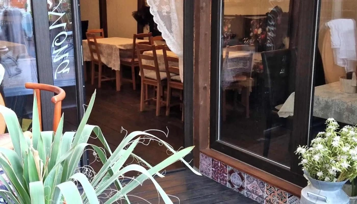 Pizzeria La Mona -  Ceny - Pláteníkova 355