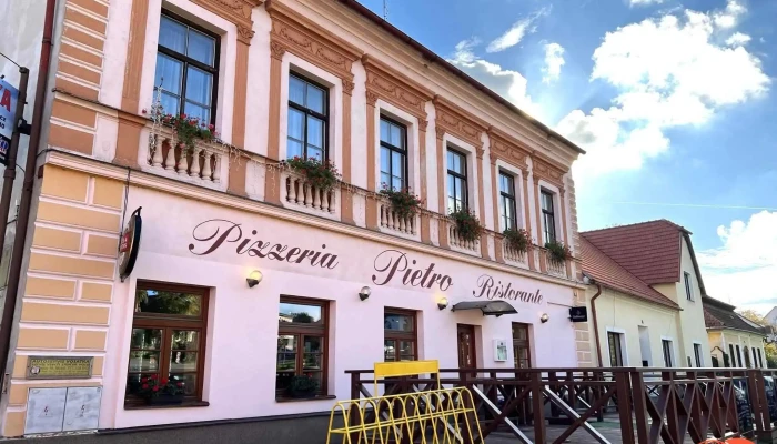Pizzeria Pietro Ristorante -  Od Vlastnika - Nám. 9. Května 18