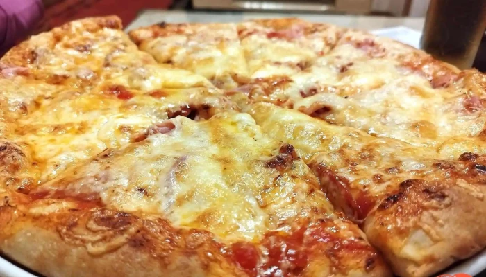 Pizzeria Rosa -  Jidlo A Piti - Křižíkova 17