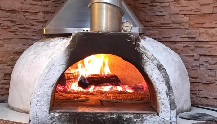 Pizzeria Salvatore -  Blizko Mě - Vestec-jesenice U Prahy