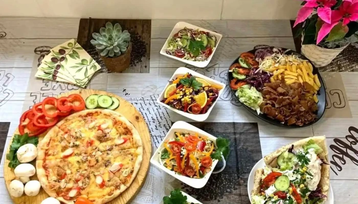 Pizzeria U Tahira -  Jidlo A Piti - 2, K. Čapka 809
