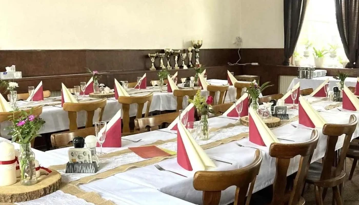 Pizzerie A Restaurace Na hřišti Hněvotín - 783 47 Hněvotín