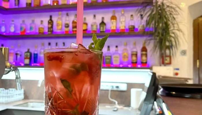 Pizzerie Julieta -  Bar - Přízemí Bývalé Pošty, Husovo Nám. 48
