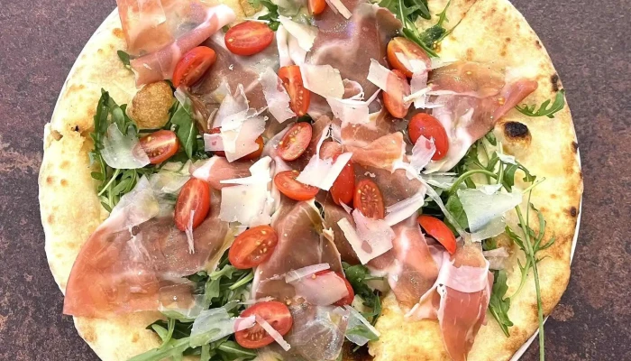 Pizzerie Julieta -  Jidlo A Piti - Přízemí Bývalé Pošty, Husovo Nám. 48