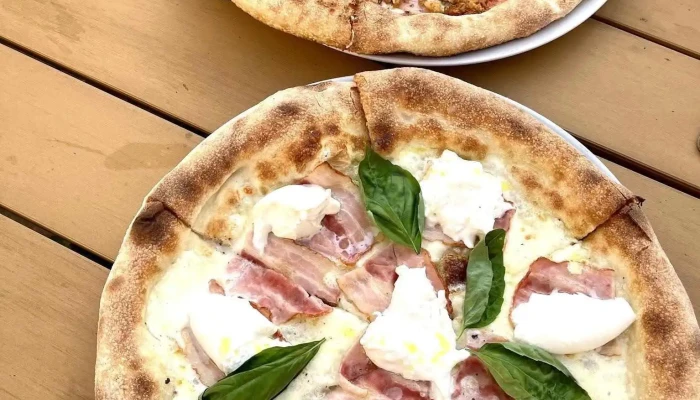 Pizzerie Julieta -  Pizza - Přízemí Bývalé Pošty, Husovo Nám. 48