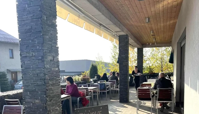 Pizzerie U Lednacka Pod Kaštany 525 - Pod Kaštany 525