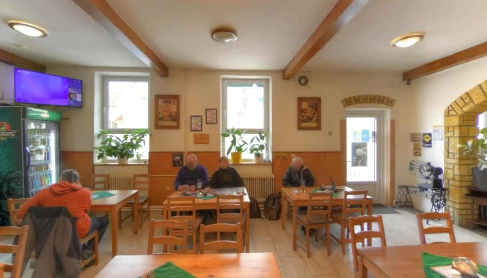 Plzenska Pivnice Karolinka Vse - U Sokolovny 81