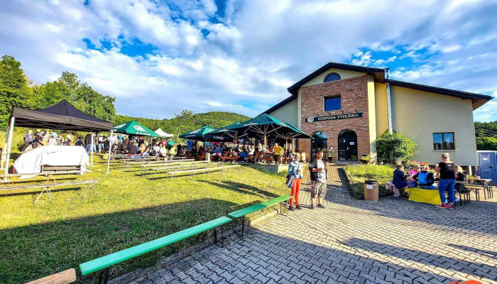 Rasovice Vyhlidka Penzion A Hospudka Od Hostu - Rašovice