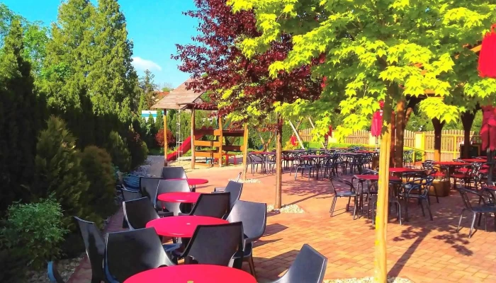 Restaurace -    Pizzerie Na Hrazi Vse - Ke Hrázi 76