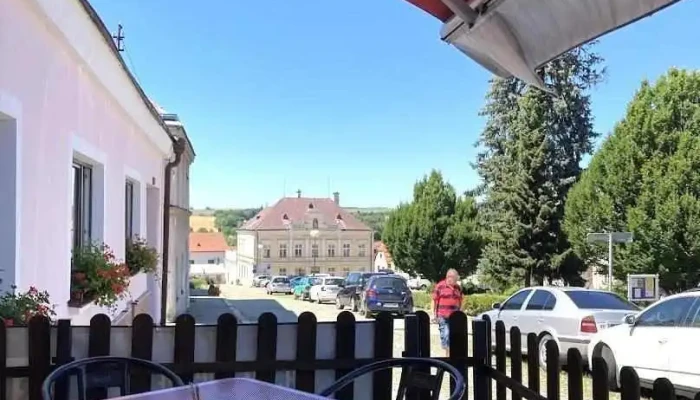 Restaurace a kavárna ,,u Kuše" - Havlíčkovo Nám. 101
