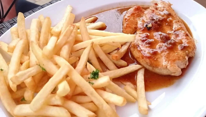 Restaurace A Penzion Pod Rozhlednou -  Oteviraci Doba - Sněžník
