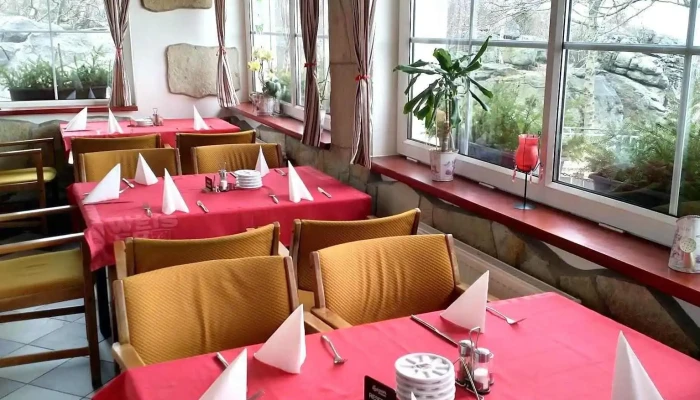 Restaurace A Penzion Pod Rozhlednou -  Vzhled A Atmosfera - Sněžník