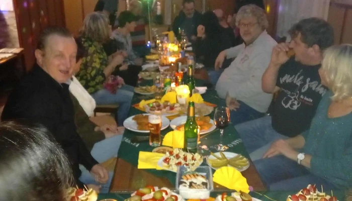 Restaurace Bily Dum Oteviraci Doba - Starý Jiříkov