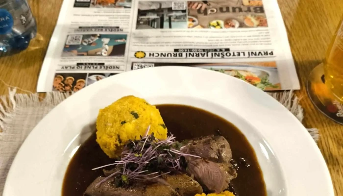 Restaurace Bistroteka Valachy Blizko Mě - Nám. Práce 2523