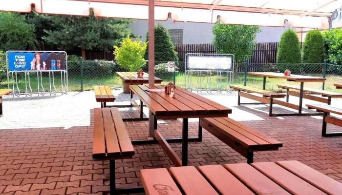 Restaurace Bunkr -  Vzhled A Atmosfera - Krušnohorská 90/16